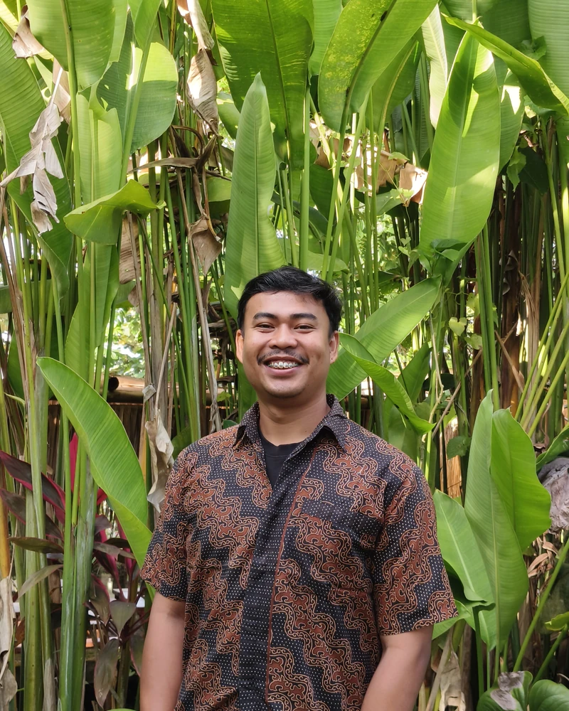 I Putu Wirawan, Guardian