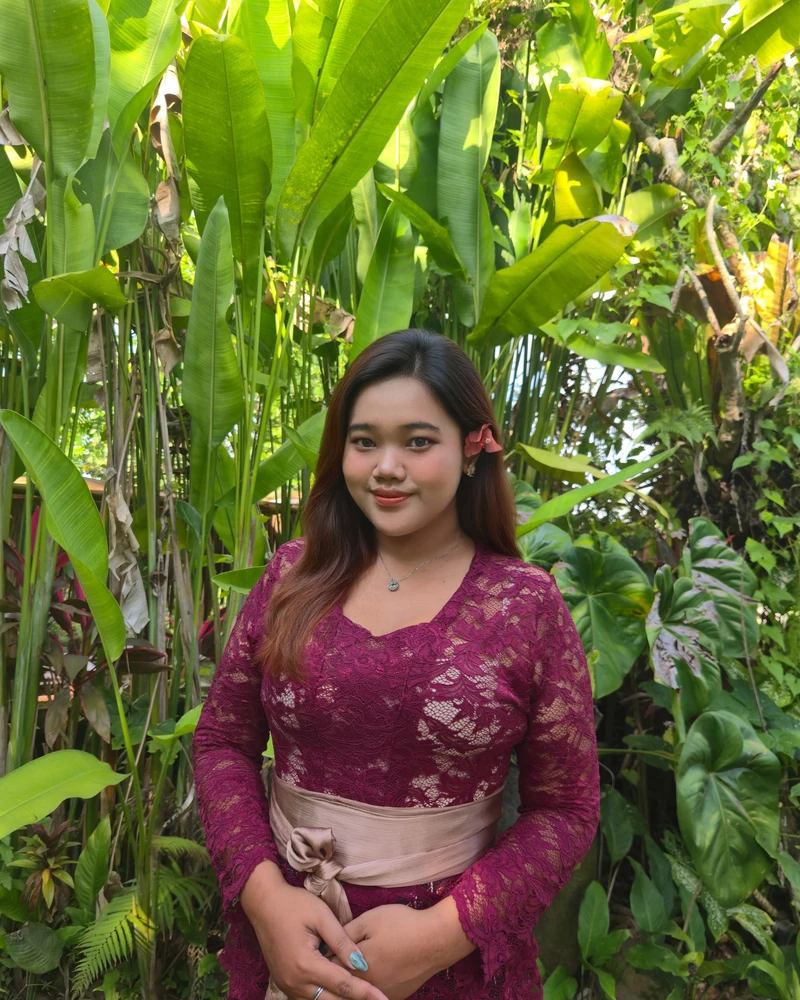 Sri Dewi Rahayu, Primary Homeroom Teacher - Grade 6&7